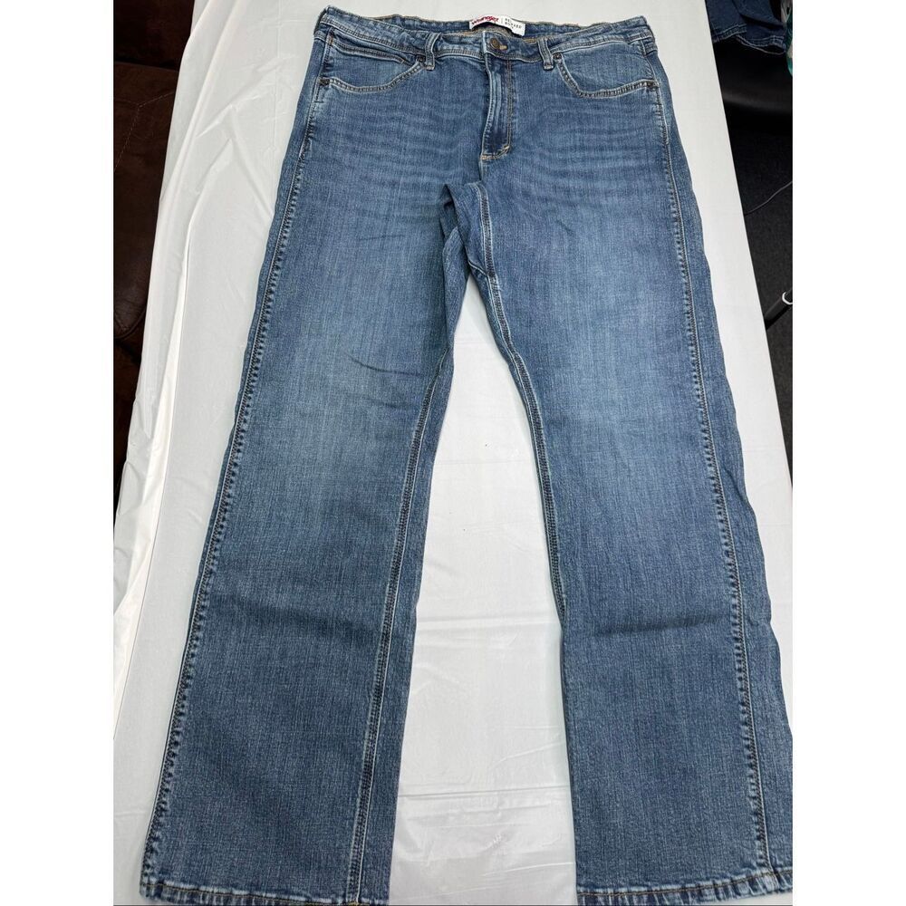 Wrangler Mens Relaxed Boot Cut Jeans Size 36x32